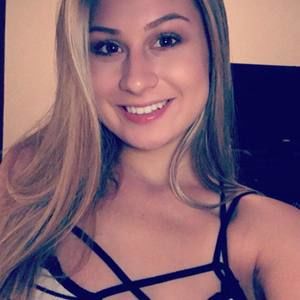 Meet your Posher, Alaina